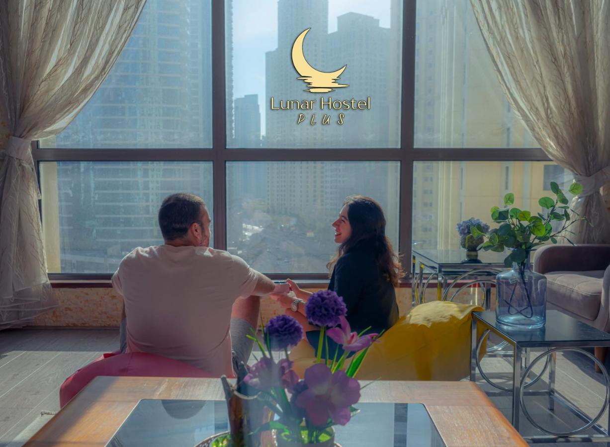 Lunar Hostel Plus Dubaï Extérieur photo